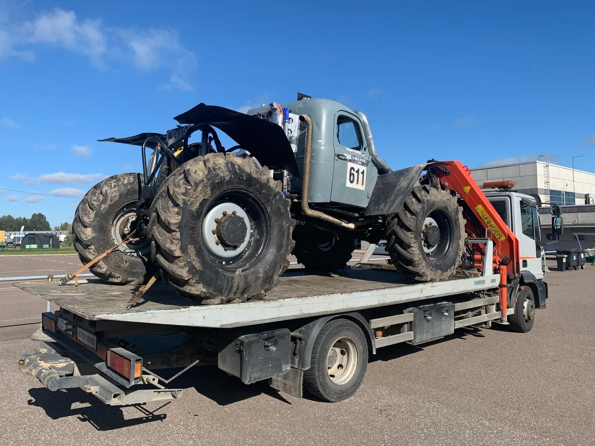 Monster truck transport