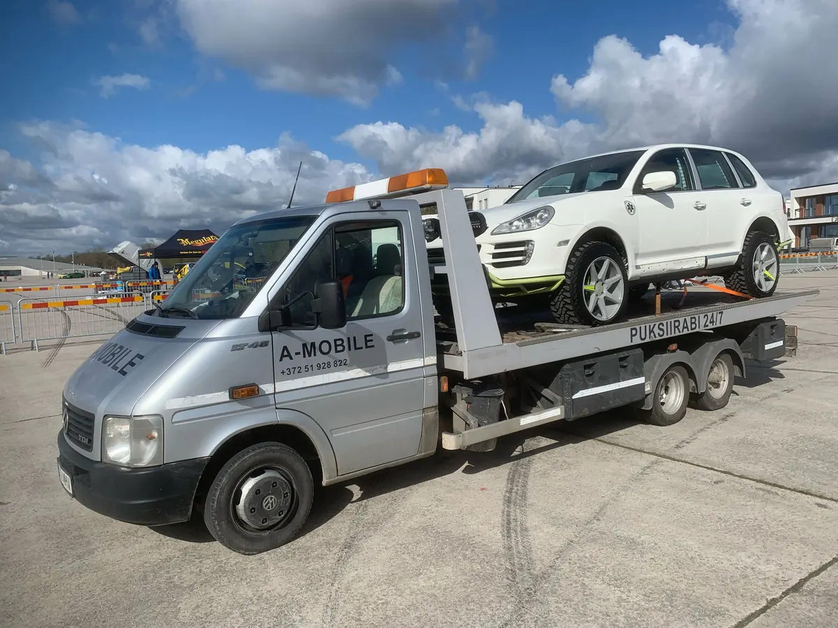 Porsche Cayenne transport